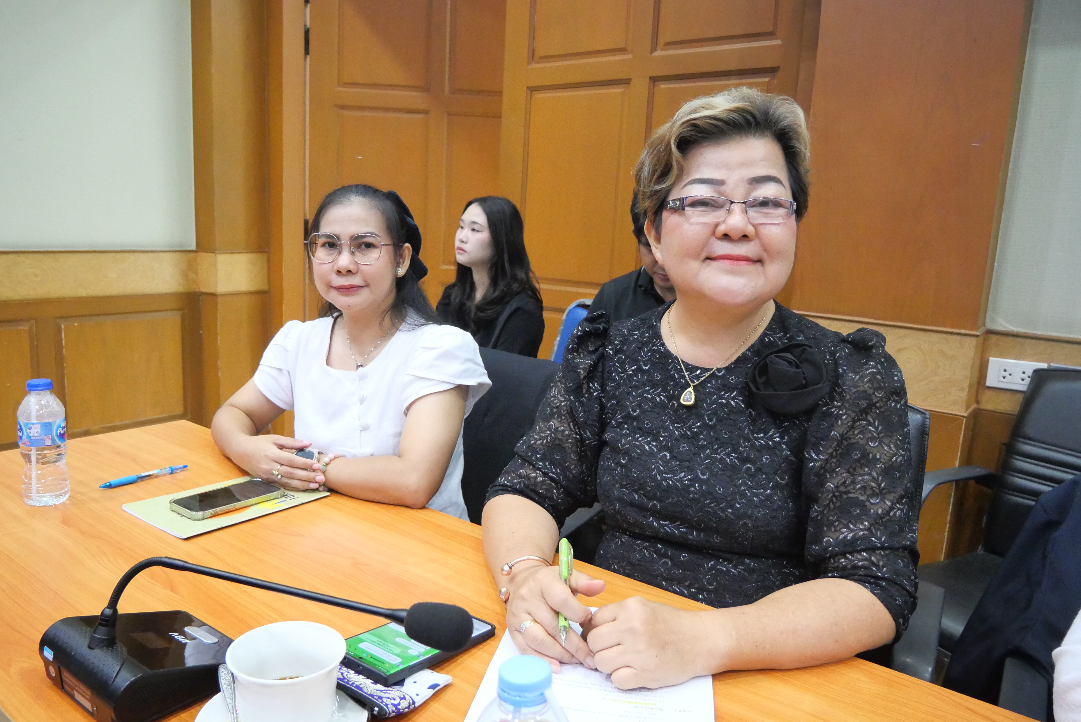 title - ส.ป.ก. ประชุม Morning Talk